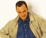 La differenza tra teatro e piazza. Intervista a Daniele Luttazzi